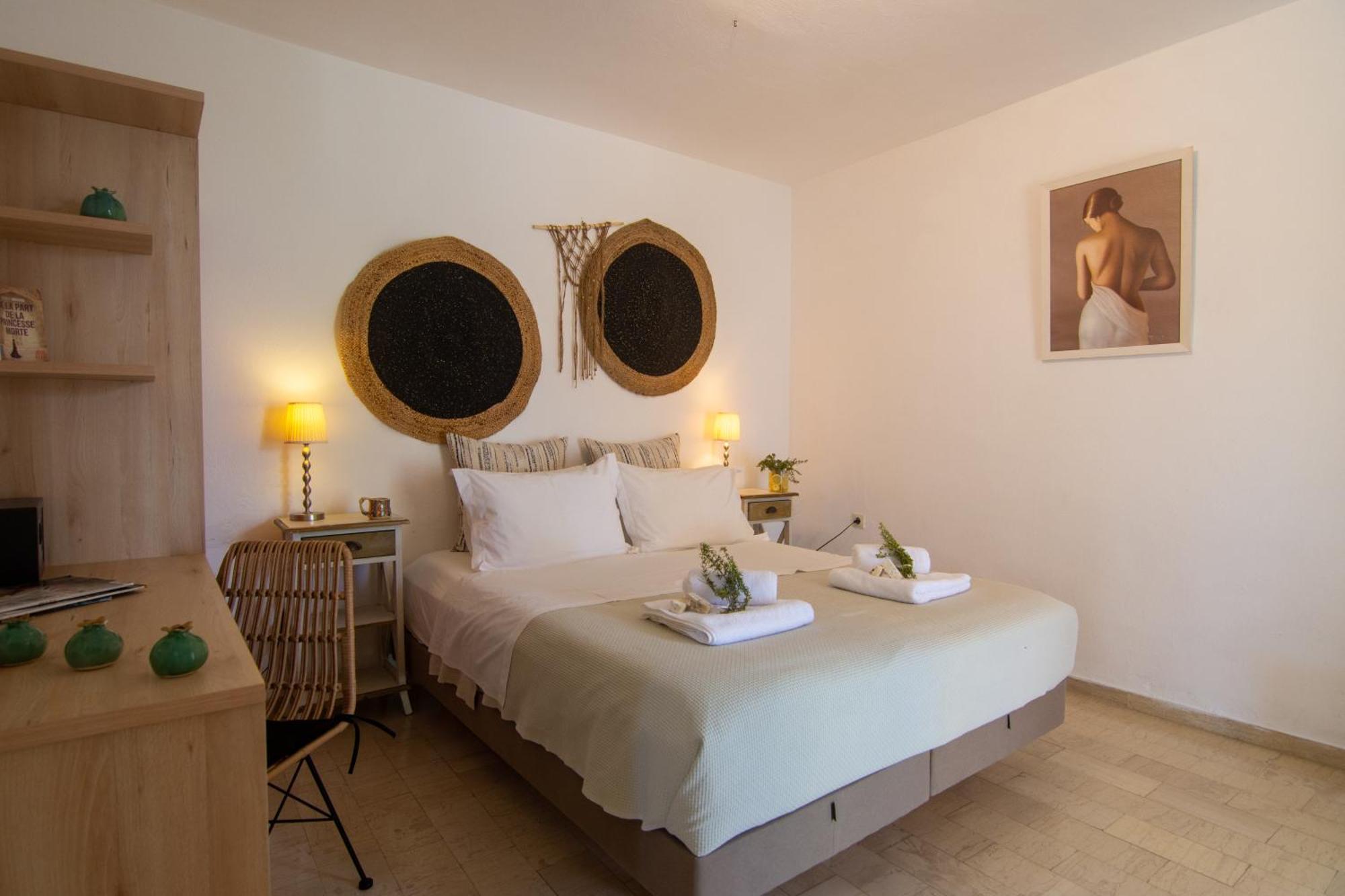 New! Paxoswhite Sea View Apartments & Studios! Gaios Bagian luar foto